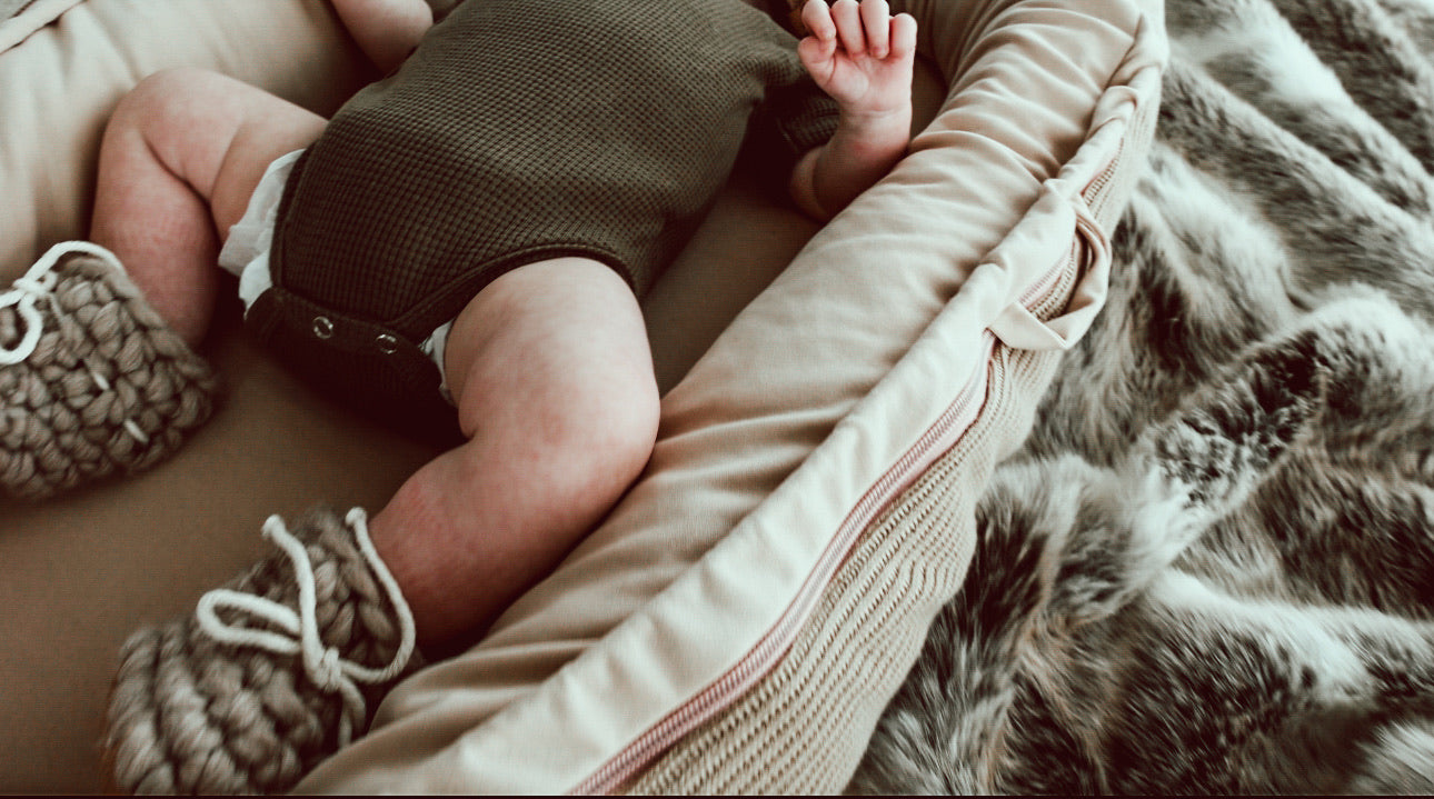 Cover Only - Baby Nest - Knitted Taupe - Audrey & Me