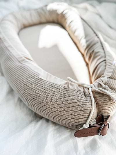 Cover Only - Baby Nest - Knitted Taupe - Audrey & Me