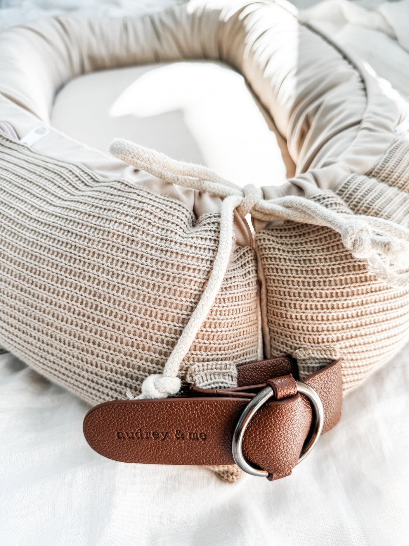 Cover Only - Baby Nest - Knitted Taupe - Audrey & Me