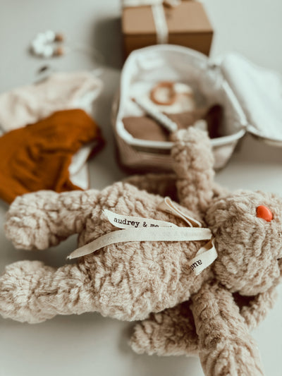 Baby Shower Gift Box - Neutral