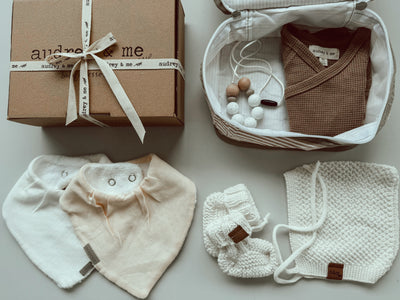 Bonnet & Booties Baby Gift Box - Neutral