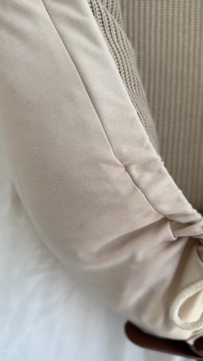 Baby Nest - Knitted Taupe
