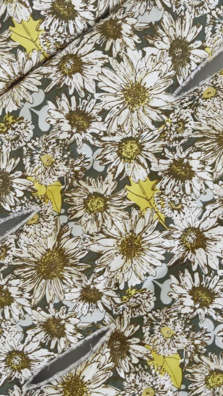 Pram Liner - Chasing Daisies
