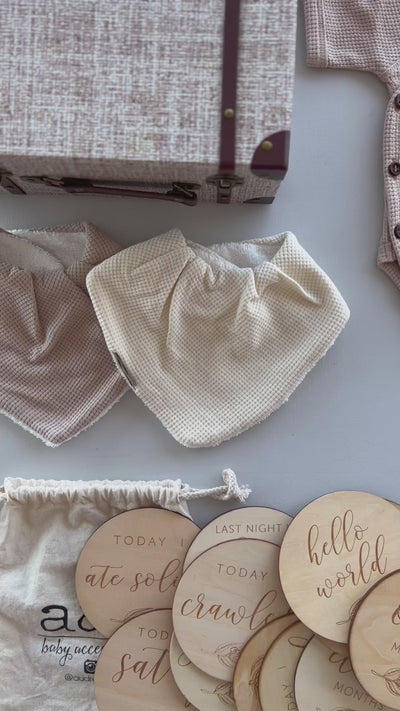 Personalised Baby Gift Box - Knit Blanket - Neutral