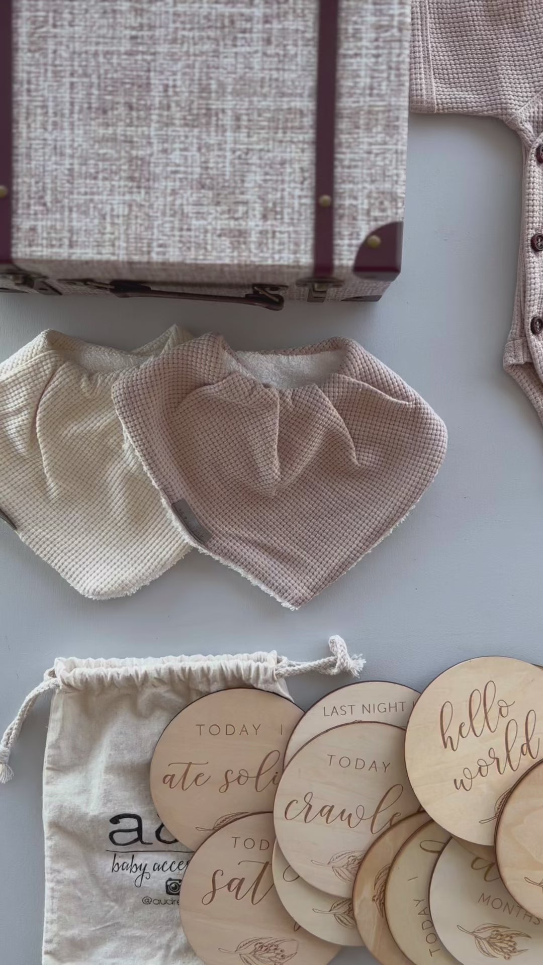 Little Book Worm Gift Box - Neutral