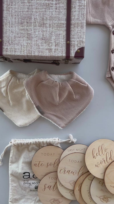 Little Book Worm Gift Box - Neutral