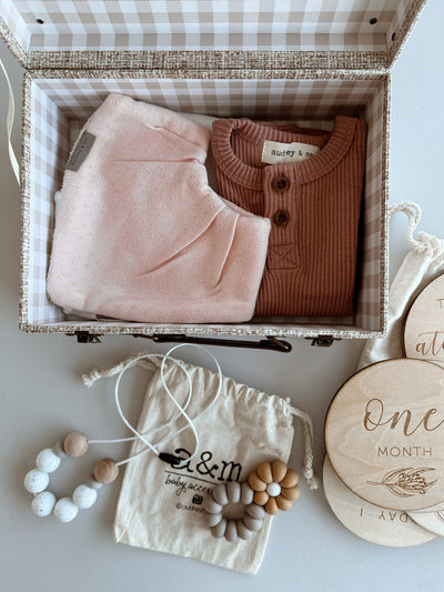 Little Daisy Gift Box - Girl - Audrey & Me