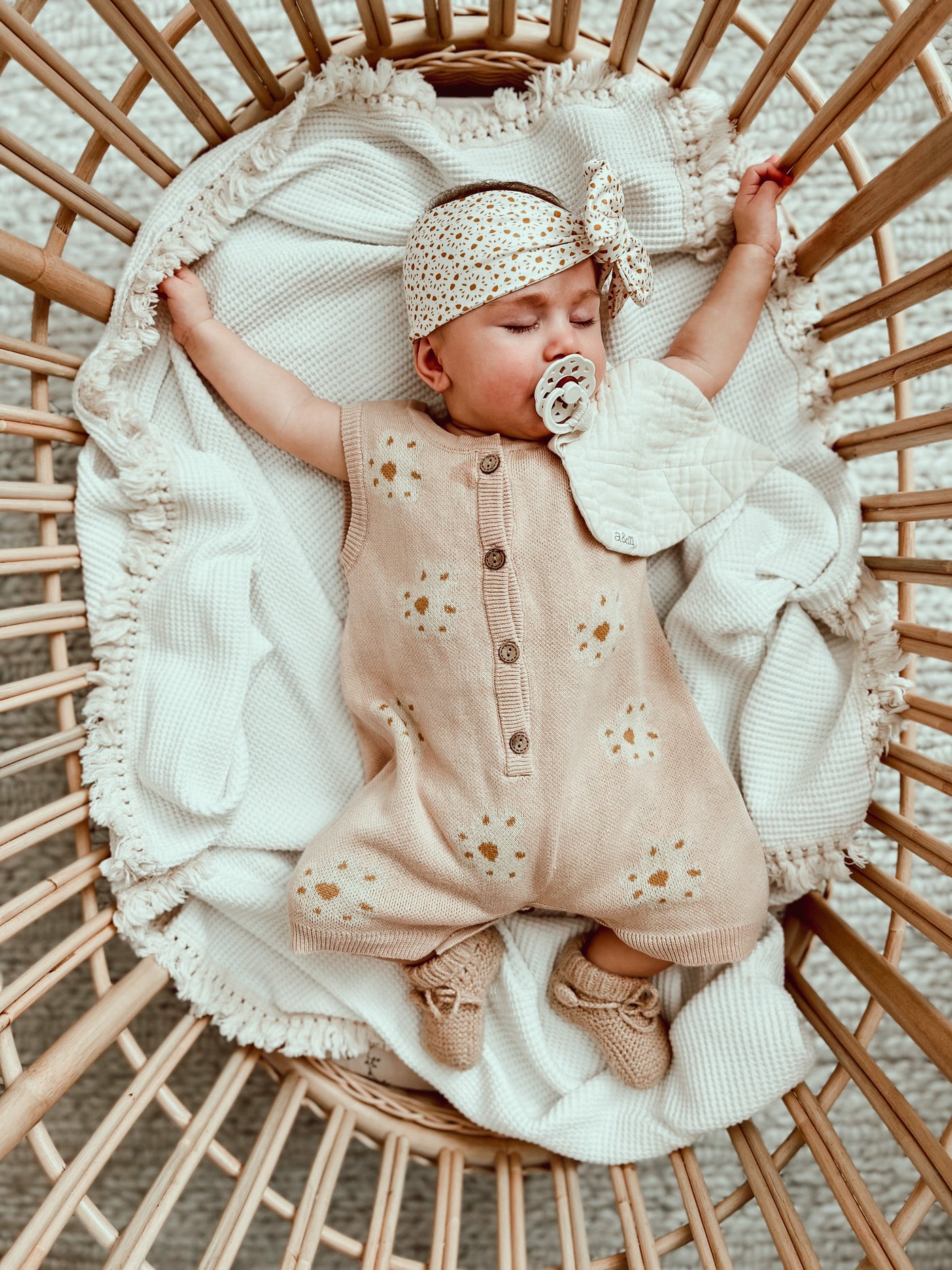 Waffle Fringe Blanket - Milk (pre-order November) - Audrey & Me