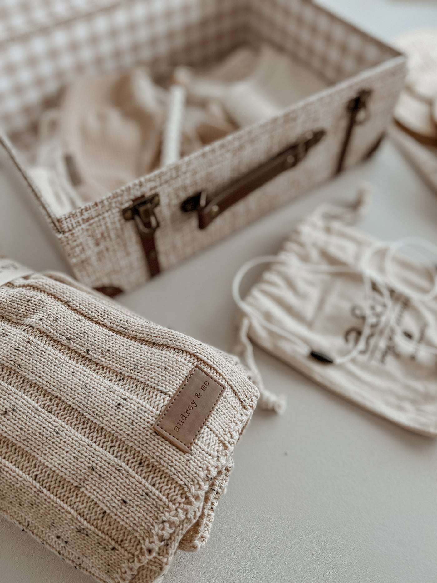 Knit Blanket Gift Box - Neutral - Audrey & Me