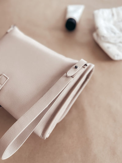 The Adapt Change Clutch - Nude - Audrey & Me